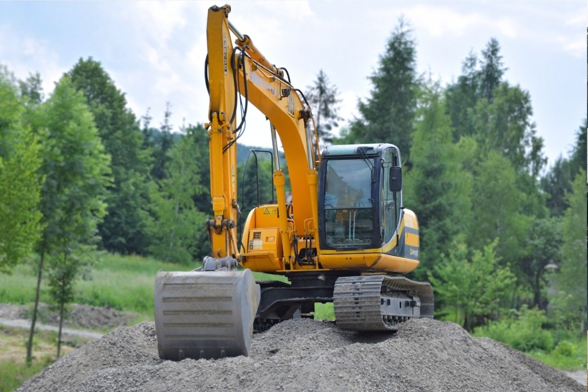 Structural Landscaping, Retaining Wall Builder & Earthmoving business for sale, A rare opportunity to acquire a well-established, high-performing Retaining Wall builder with multiple revenue streams and a long standing operator/drive/builder team in place.