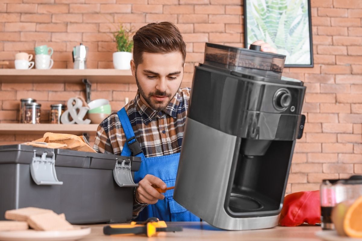 Established Kitchen Appliance Repair and Maintenance Business for sale in Sydney, This is a rare opportunity to acquire a thriving repair and maintenance business in a key area of the Kitchen Appliance sector.