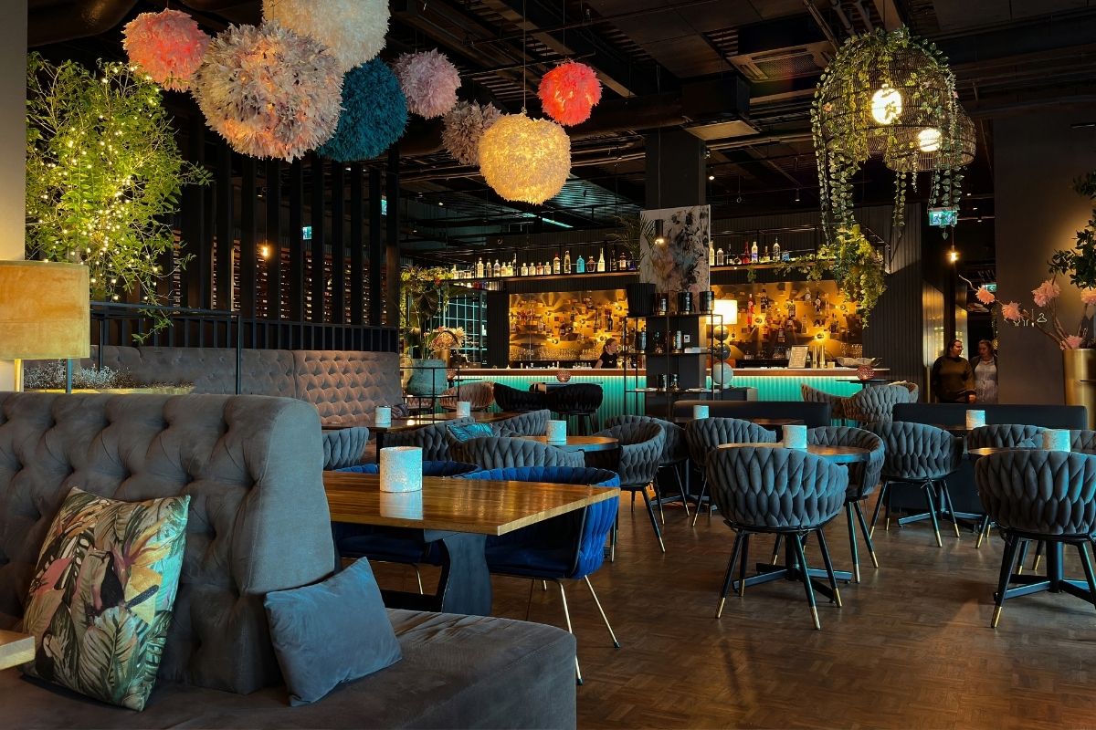 Premium Importer & Retailer of Commercial Furniture & Kitchen Equipment for sale in Sydney