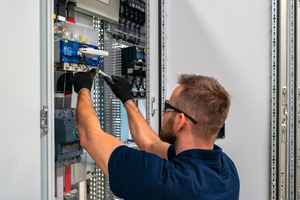 Industrial Electrical & Water Infrastructure Services Business For Sale by Morgan Business Sales – SE QLD